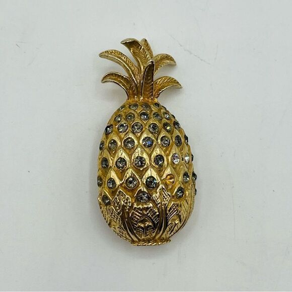 Vintage Castle Cliff Gold Pineapple Pin Brooch - Picture 1 of 3